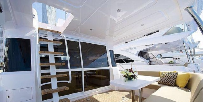 Yacht Rental 